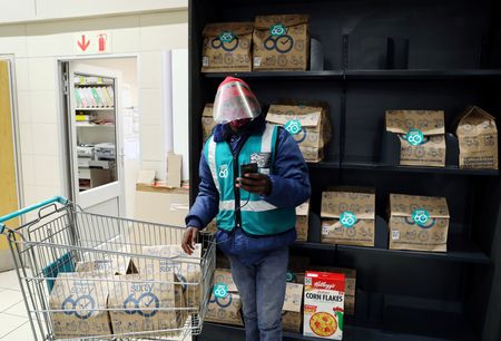 tagreuters.com2022binary_LYNXMPEI5S0C9-VIEWIMAGE