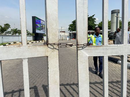 tagreuters.com2024binary_LYNXMPEK520KM-VIEWIMAGE