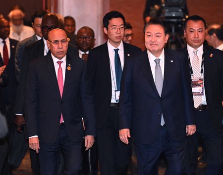 tagreuters.com2024binary_LYNXMPEK54076-VIEWIMAGE