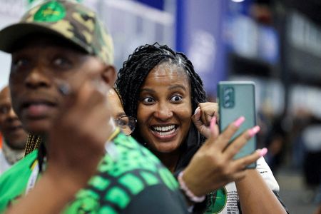 tagreuters.com2024binary_LYNXMPEK4U0JH-VIEWIMAGE