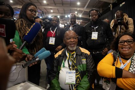 tagreuters.com2024binary_LYNXMPEK51032-VIEWIMAGE