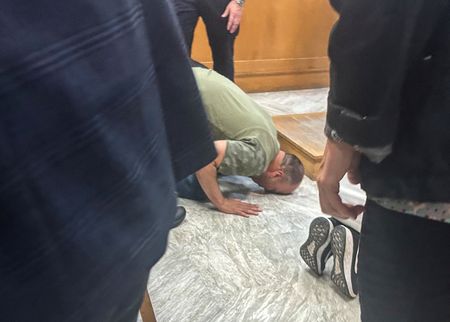 tagreuters.com2024binary_LYNXMPEK530QM-VIEWIMAGE