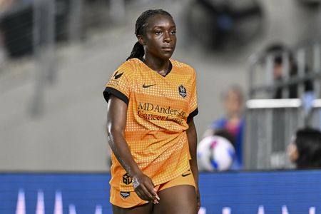 tagreuters.com2025binary_LYNXMPEL6L14L-VIEWIMAGE