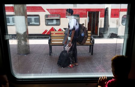 tagreuters.com2025binary_LYNXMPEL6S0PF-VIEWIMAGE