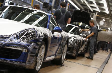 tagreuters.com2024binary_LYNXMPEK620ML-VIEWIMAGE