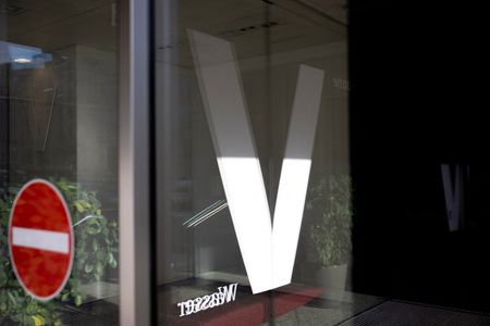 tagreuters.com2025binary_LYNXMPEL2J099-VIEWIMAGE