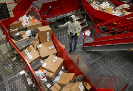 tagreuters.com2025binary_LYNXMPEL7J0N3-VIEWIMAGE