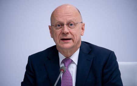 tagreuters.com2025binary_LYNXNPEL0M0IN-VIEWIMAGE