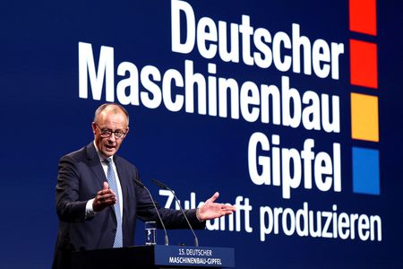 tagreuters.com2025binary_LYNXNPEL8F0DO-VIEWIMAGE