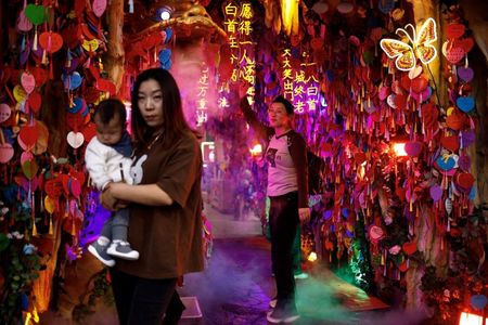 tagreuters.com2024binary_LYNXMPEK0G01V-VIEWIMAGE