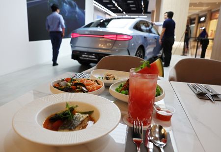 tagreuters.com2024binary_LYNXMPEK6N0CO-VIEWIMAGE