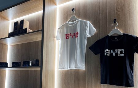 tagreuters.com2024binary_LYNXNPEK240RF-VIEWIMAGE