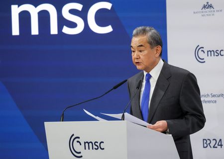 tagreuters.com2025binary_LYNXMPEL1E013-VIEWIMAGE