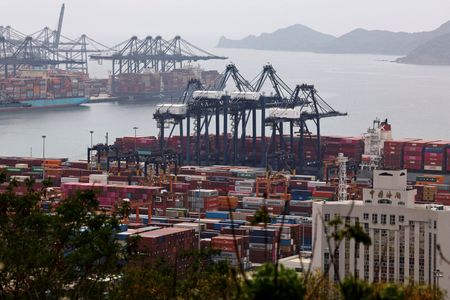 tagreuters.com2025binary_LYNXMPEL3T092-VIEWIMAGE