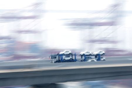 tagreuters.com2025binary_LYNXMPEL701E9-VIEWIMAGE