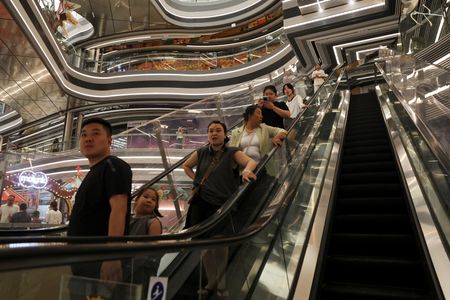 tagreuters.com2025binary_LYNXMPEL7H0J9-VIEWIMAGE