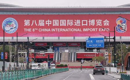 tagreuters.com2025binary_LYNXMPELA402V-VIEWIMAGE