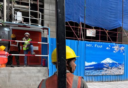 tagreuters.com2025binary_LYNXMPELBH0JG-VIEWIMAGE