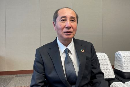 tagreuters.com2025binary_LYNXNPEL1J02Q-VIEWIMAGE