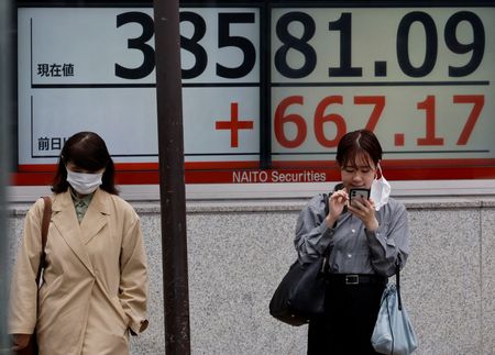 tagreuters.com2025binary_LYNXNPEL1K0AU-VIEWIMAGE