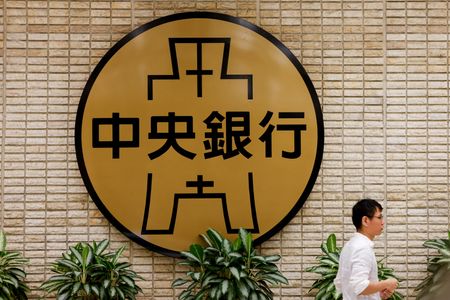 tagreuters.com2025binary_LYNXNPEL8E04F-VIEWIMAGE