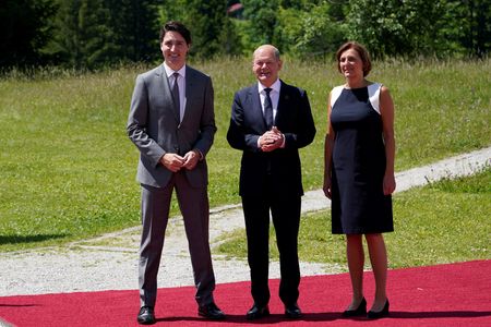 tagreuters.com2022binary_LYNXMPEI5P066-VIEWIMAGE