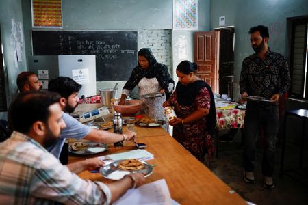 tagreuters.com2024binary_LYNXMPEK500XR-VIEWIMAGE