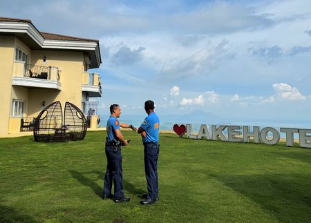 tagreuters.com2024binary_LYNXMPEK6B0D6-VIEWIMAGE