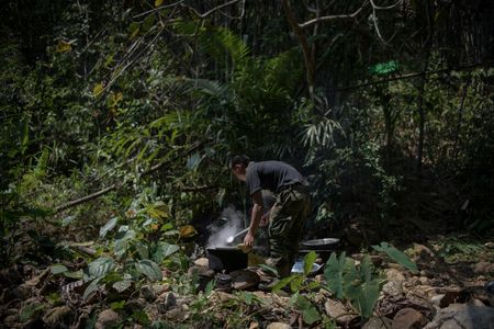 tagreuters.com2024binary_LYNXMPEK7M02O-VIEWIMAGE