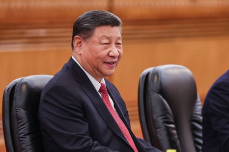 tagreuters.com2025binary_LYNXMPEL1906A-VIEWIMAGE