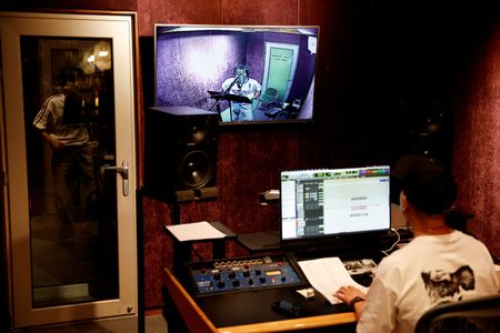 tagreuters.com2025binary_LYNXMPEL6H017-VIEWIMAGE