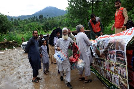 tagreuters.com2025binary_LYNXMPEL7H0DF-VIEWIMAGE