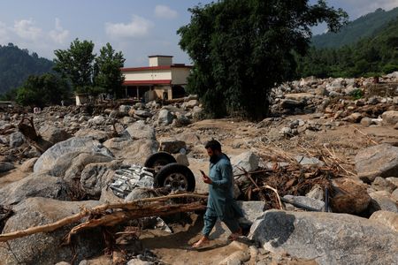 tagreuters.com2025binary_LYNXMPEL7L0FR-VIEWIMAGE