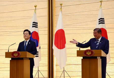 tagreuters.com2025binary_LYNXMPEL7M03T-VIEWIMAGE