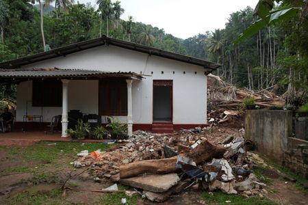 tagreuters.com2025binary_LYNXMPELBI02B-VIEWIMAGE