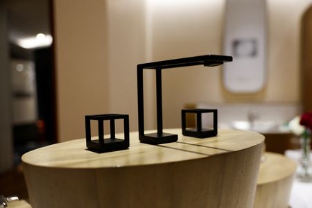 tagreuters.com2025binary_LYNXNPEL0L02L-VIEWIMAGE