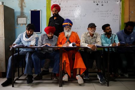 tagreuters.com2024binary_LYNXMPEK530R9-VIEWIMAGE