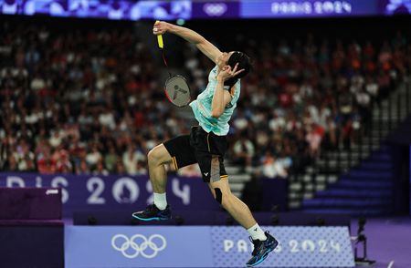 tagreuters.com2024binary_LYNXMPEK740MT-VIEWIMAGE