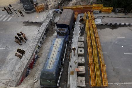 tagreuters.com2024binary_LYNXNPEK250H0-VIEWIMAGE