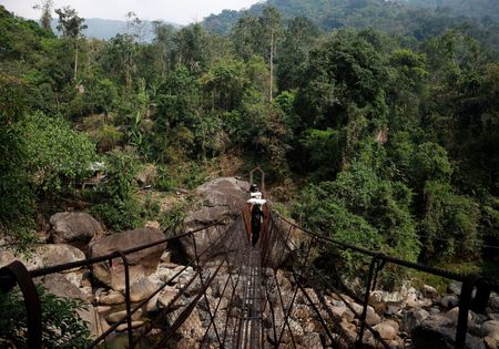 tagreuters.com2024binary_LYNXNPEK3H0BW-VIEWIMAGE