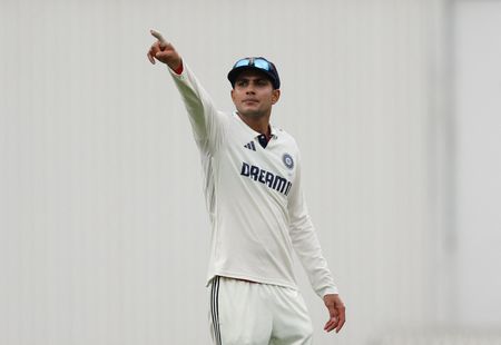 tagreuters.com2025binary_LYNXMPELAP0II-VIEWIMAGE