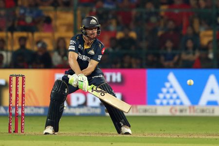 tagreuters.com2025binary_LYNXNPEL3206J-VIEWIMAGE