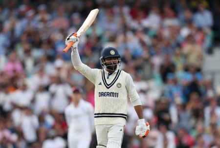 tagreuters.com2025binary_LYNXNPEL93027-VIEWIMAGE