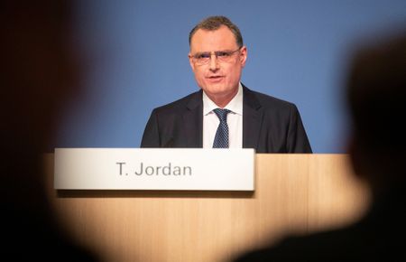 tagreuters.com2022binary_LYNXMPEIBG046-VIEWIMAGE