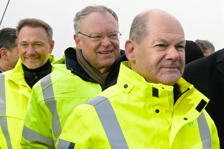 tagreuters.com2022binary_LYNXMPEIBG04K-VIEWIMAGE