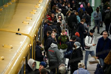 tagreuters.com2023binary_LYNXMPEJ2Q06D-VIEWIMAGE