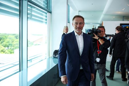 tagreuters.com2024binary_LYNXMPEK530XL-VIEWIMAGE