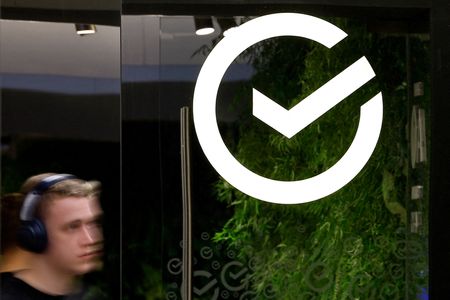 tagreuters.com2024binary_LYNXMPEK9U0AA-VIEWIMAGE