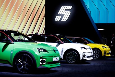 tagreuters.com2025binary_LYNXMPEL060B3-VIEWIMAGE