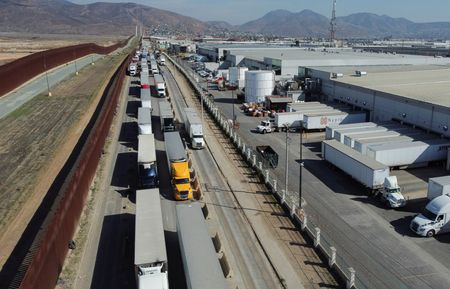 tagreuters.com2025binary_LYNXMPEL1A01B-VIEWIMAGE